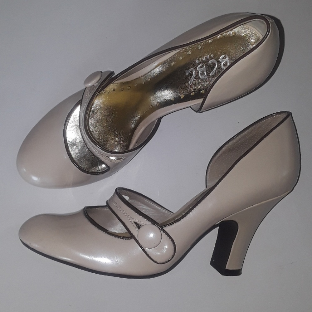 BCBG paris "Topper" shoes